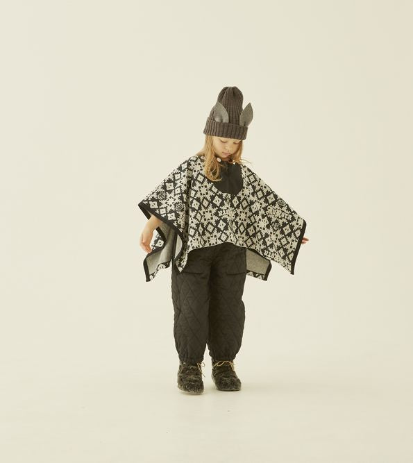 SALE 30%OFF エルフィンフォルク/elfinfolk eight star jaquard poncho (ﾌﾞﾗｯｸ)232J0