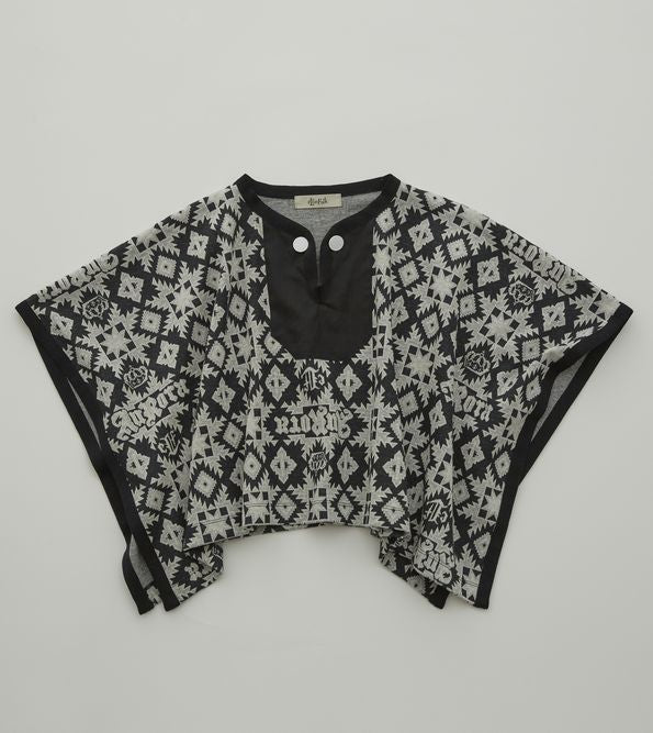 SALE 30%OFF エルフィンフォルク/elfinfolk eight star jaquard poncho (ﾌﾞﾗｯｸ)232J0