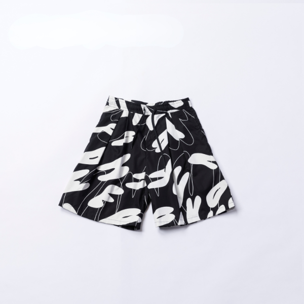 ヌヌフォルム/nunuforme　ループロゴショートパンツ　34nf25-633-260(ブラック×ホワイト）