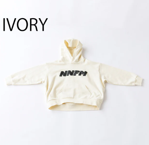Nunuforme NNFM logo print nt24-006-05 (ivory)