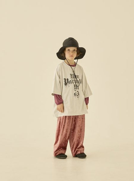 エルフィンフォルク/elfinfolk elf242j04 ゴシックレタービッグTシャツ ashwhite