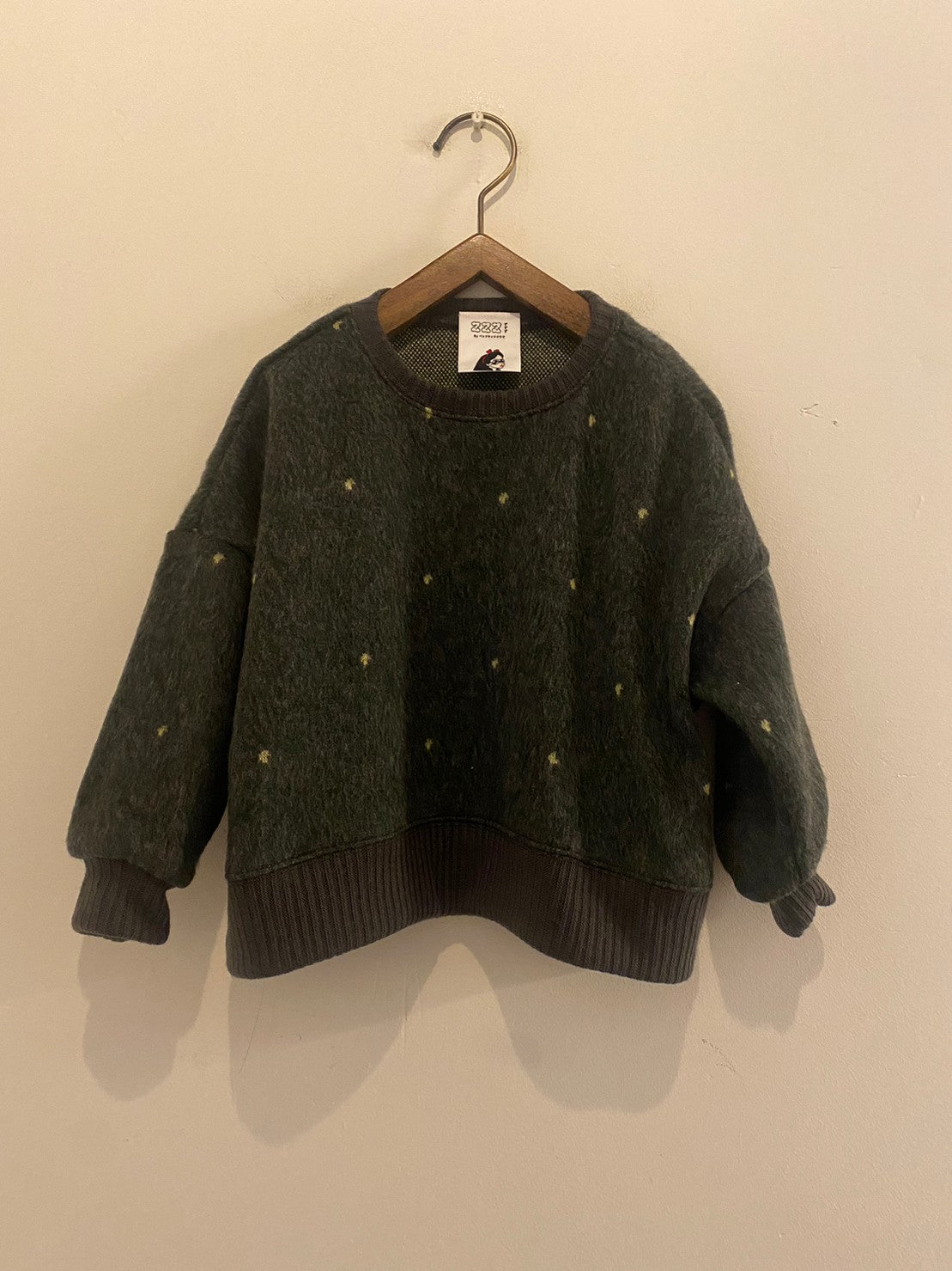 zzzbybedsidedrama/ズズズバイベッドサイドドラマ　Tiny Fruit Mohair Wide Pullover（bk）(KIDS)23AW06納期9月