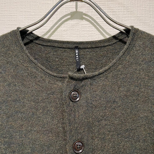 24AW　TANG/タング　RWS Pure Merino Wool　カーディガン（カーキ）2220302