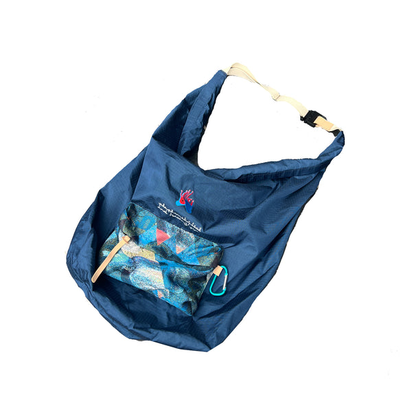 ✩25SS予約✩　　STOF/ストフ KESA big roll Bag　（BLUE）SF25SS-24　3月入荷予定