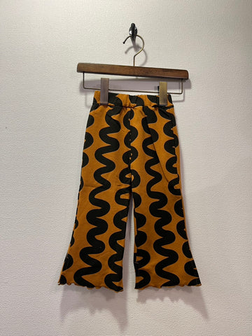 NEEDLE WORKS/NeWo Unewune pattern flare leggings (BROWN) [3225405]