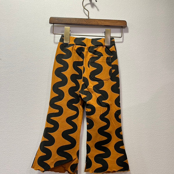 NEEDLE WORKS/NeWo Unewune pattern flare leggings (BROWN) [3225405]