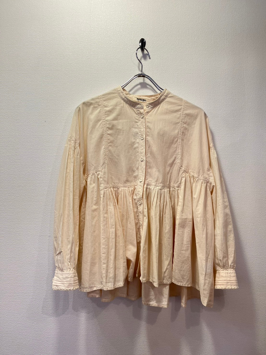 tumugu / tumugu fluffy cotton blouse (ivory) TB25402