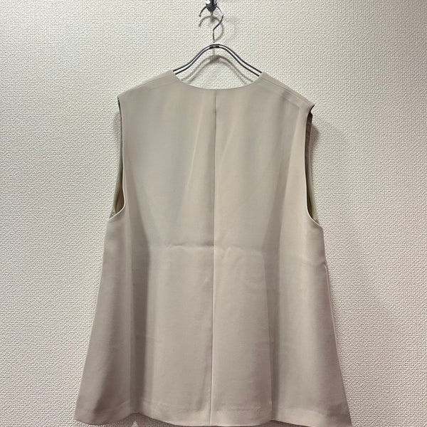 tumugu / Tumugu Soar Pearl Compact Vest (Greige) TB24440-WA