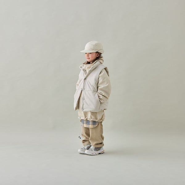 25aw MOUNTEN./Mountain puff vest (sand)MV021804